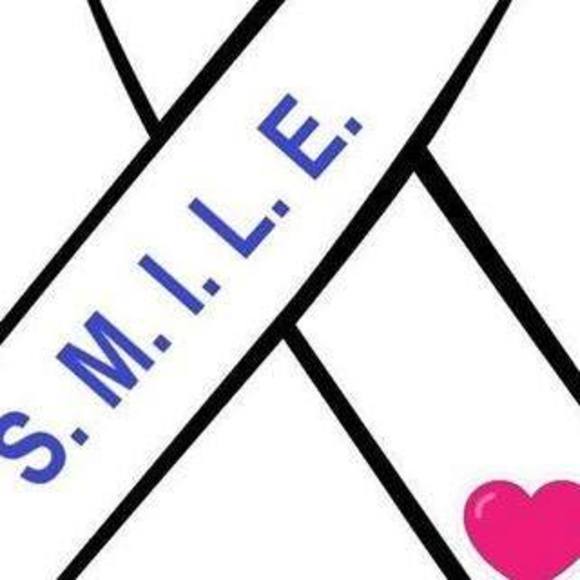 Meet your Posher, Lori - Picture 1 of 1